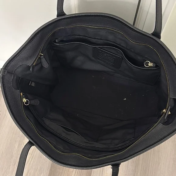 Coach City Black Leather Tote - Picture 3 of 10